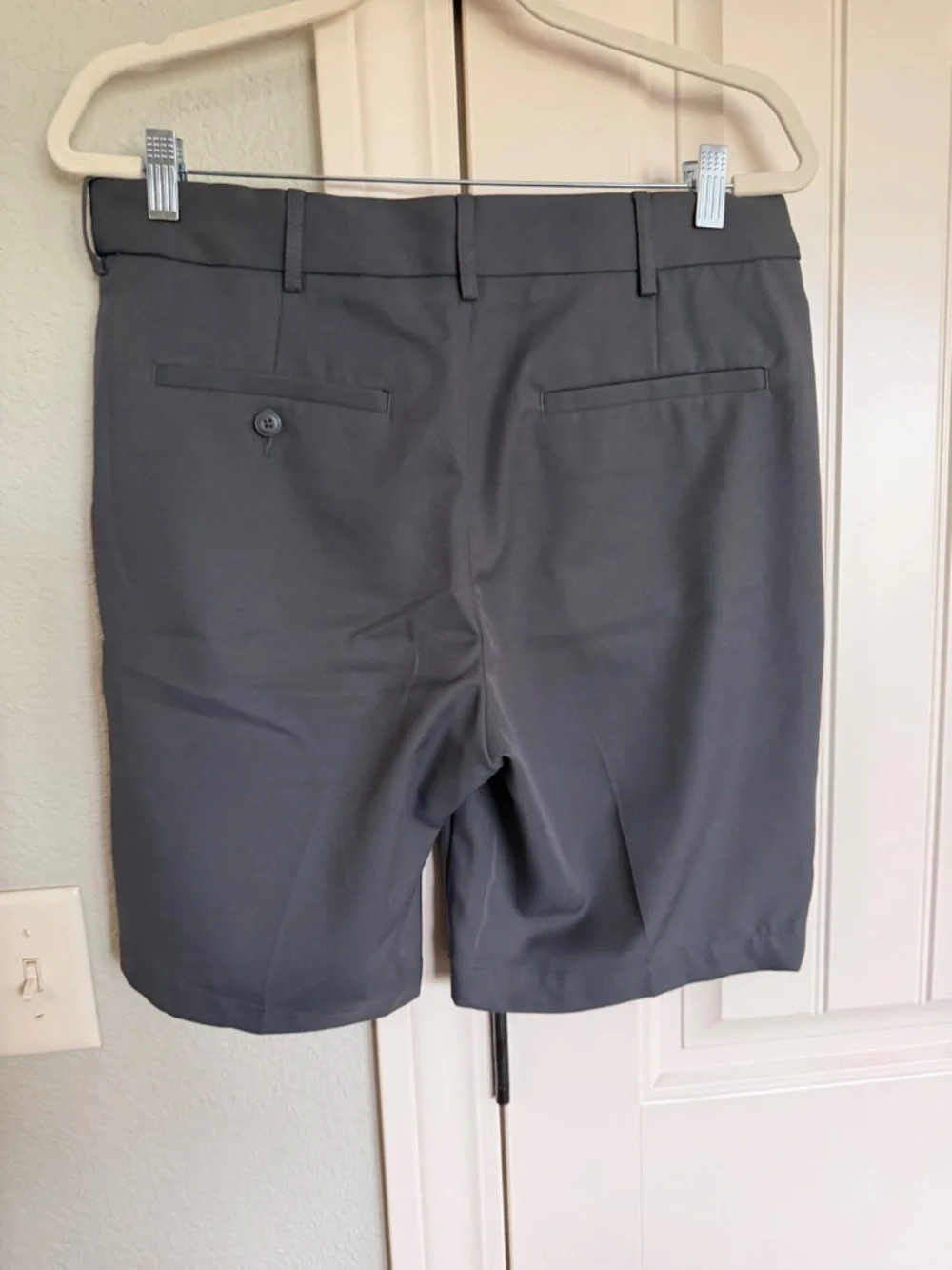 PGA TOUR Men’s Grey Golf Shorts Size 32 Performance Stretch